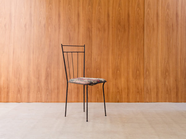 Cadeira em Ferro e Estofado