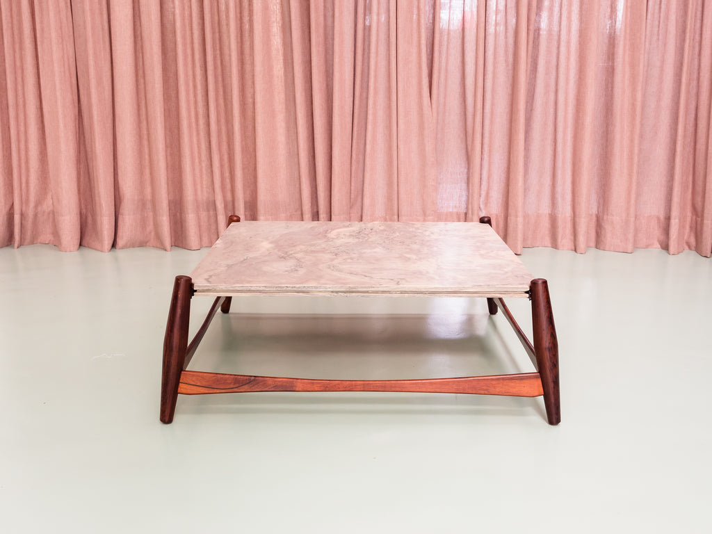 Liceu de Artes e Ofícios | Mesa de Centro em Jacarandá e Mármore