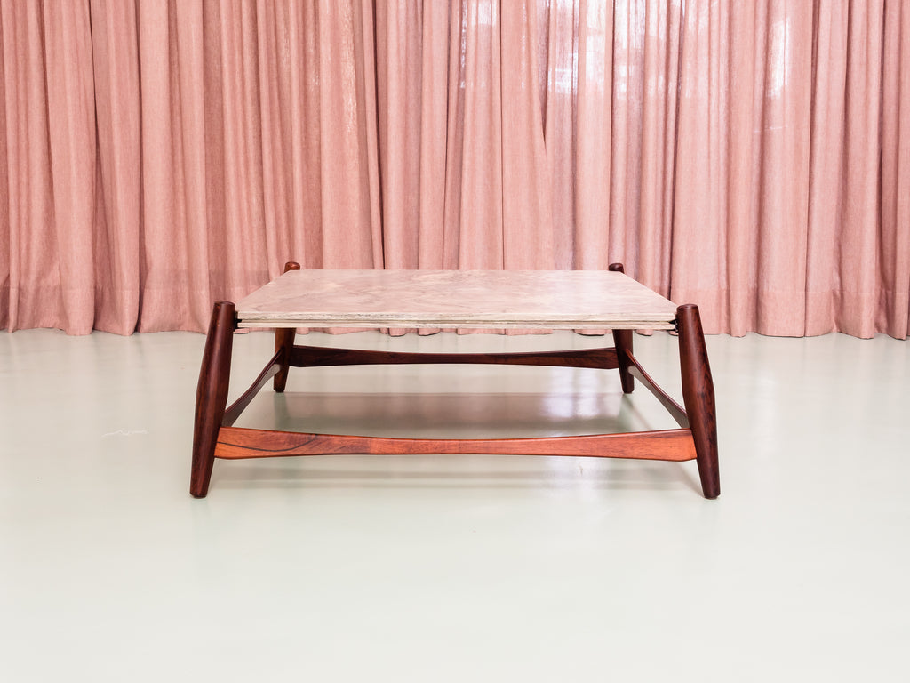 Liceu de Artes e Ofícios | Mesa de Centro em Jacarandá e Mármore