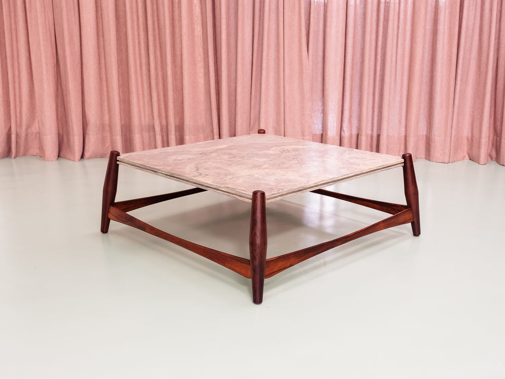 Liceu de Artes e Ofícios | Mesa de Centro em Jacarandá e Mármore