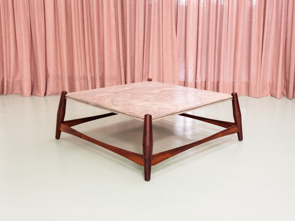 Liceu de Artes e Ofícios | Mesa de Centro em Jacarandá e Mármore