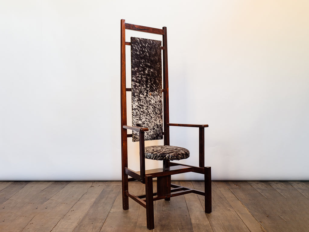 Cadeira com Espaldar Alto em Jacarandá