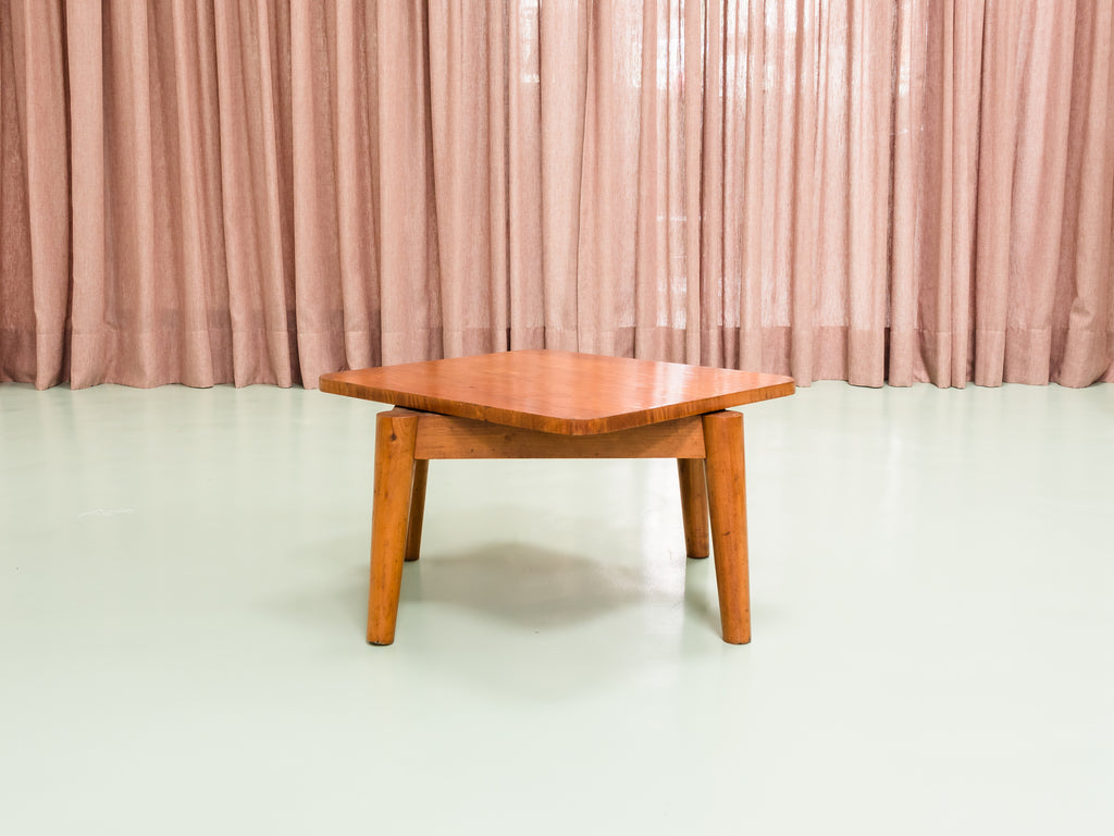 Mesa de Centro com Tampo Giratório