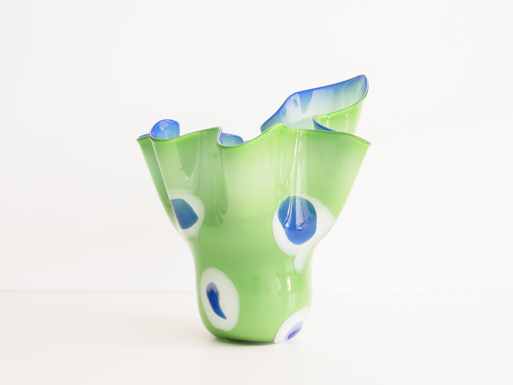 Vaso de Vidro Verde com Detalhes em Branco e Azul