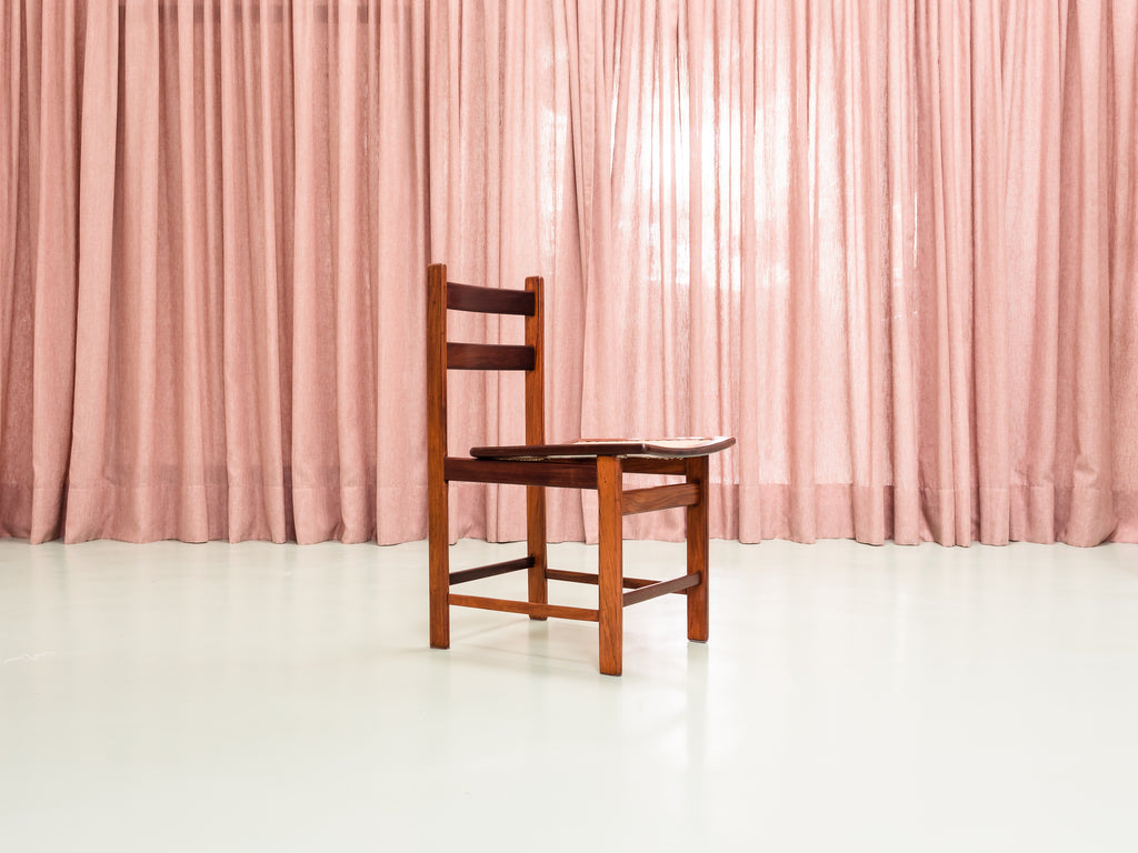 Casa Hollanda | Cadeira em Jacarandá e Palhinha