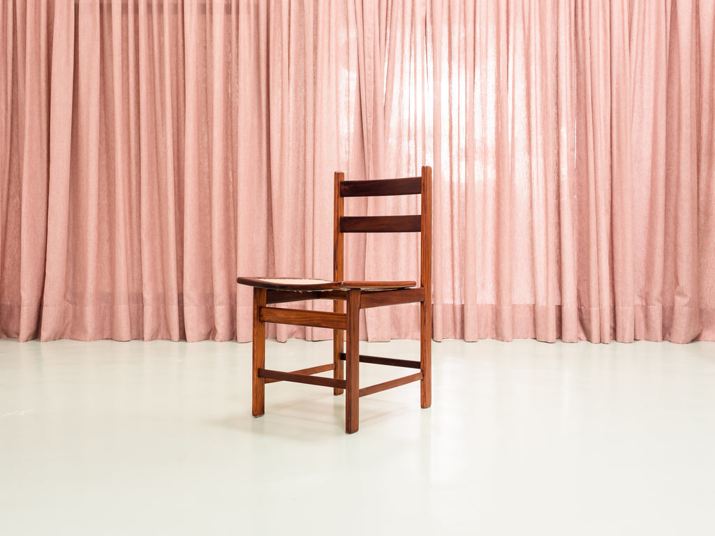 Casa Hollanda | Cadeira em Jacarandá e Palhinha