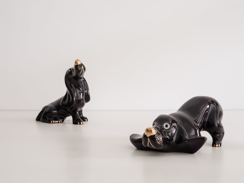 Cerâmica Artística Tupy | Par de Cachorros Basset em Cerâmica