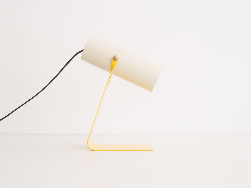 Luminária Pivotante com Foco Cilíndrico