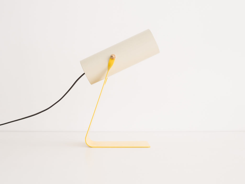 Luminária Pivotante com Foco Cilíndrico