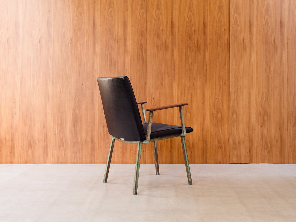 Cadeira de Braços em Metal Cromado e Braços em Jacarandá