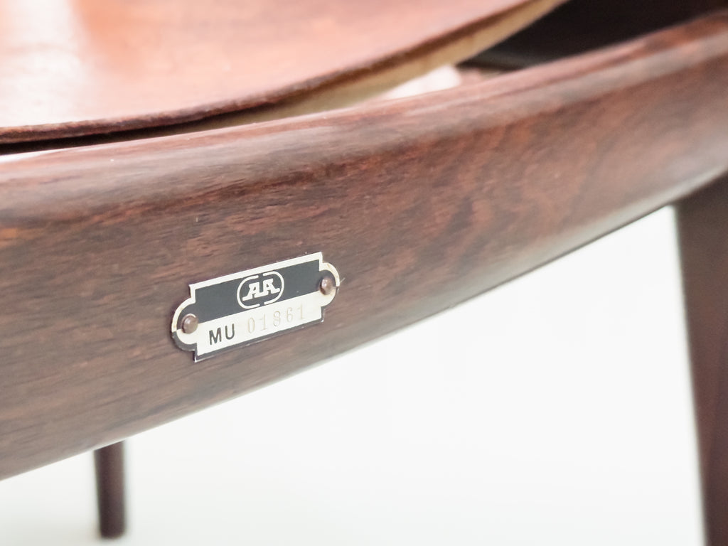 Par de Poltronas em Jacarandá e Couro