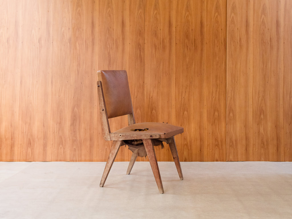 Cadeira em Madeira Clara