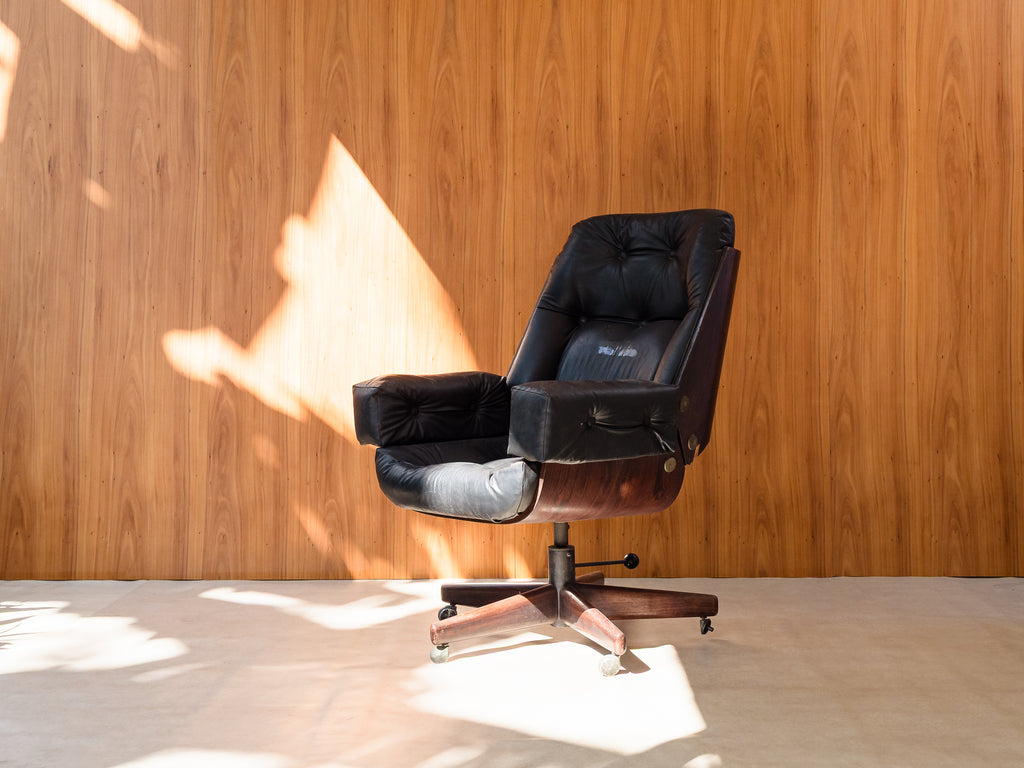 Jean Gillon | Cadeira de Escritório em Jacarandá