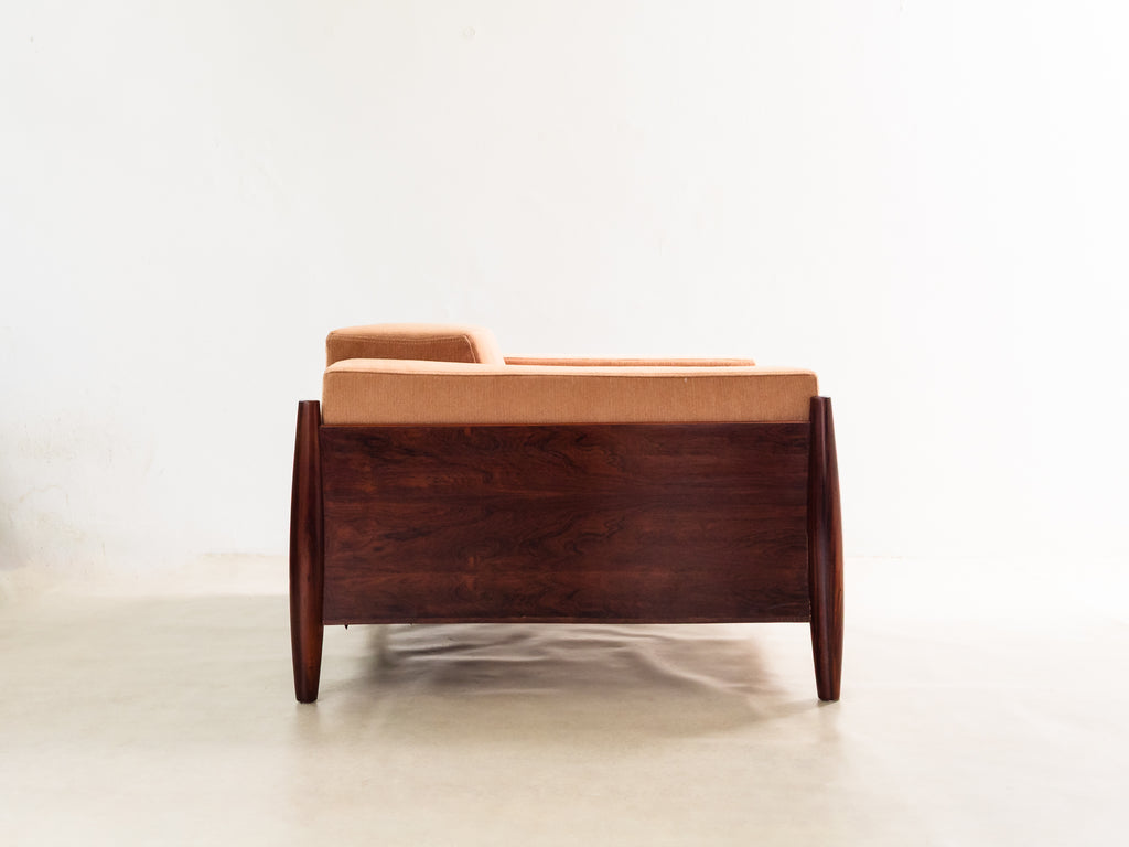 Móveis Linfor | Poltrona em Jacarandá