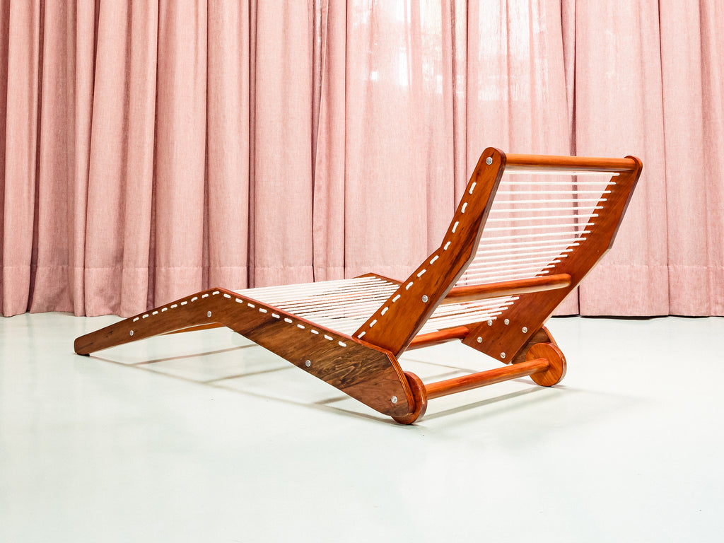 José Zanine Caldas | Espreguiçadeira em Compensado Naval