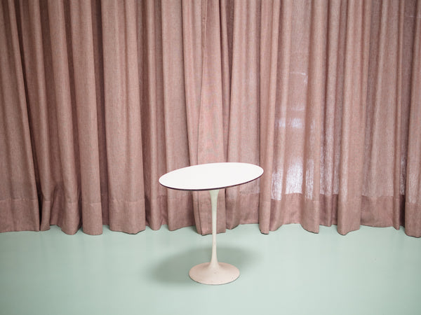 Eero Saarinen | Mesa Lateral Tulipa Branca