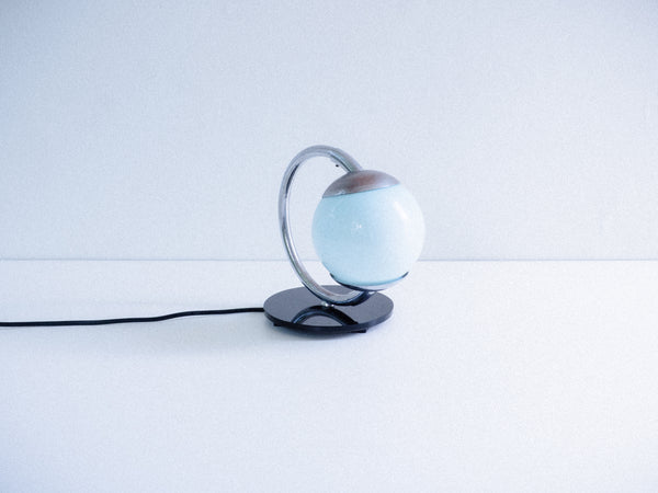 Luminária de Mesa Art Déco em Opalina