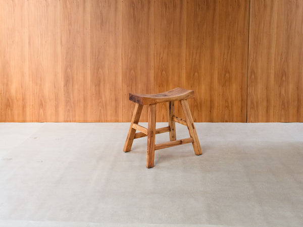 Banco em Madeira Maciça