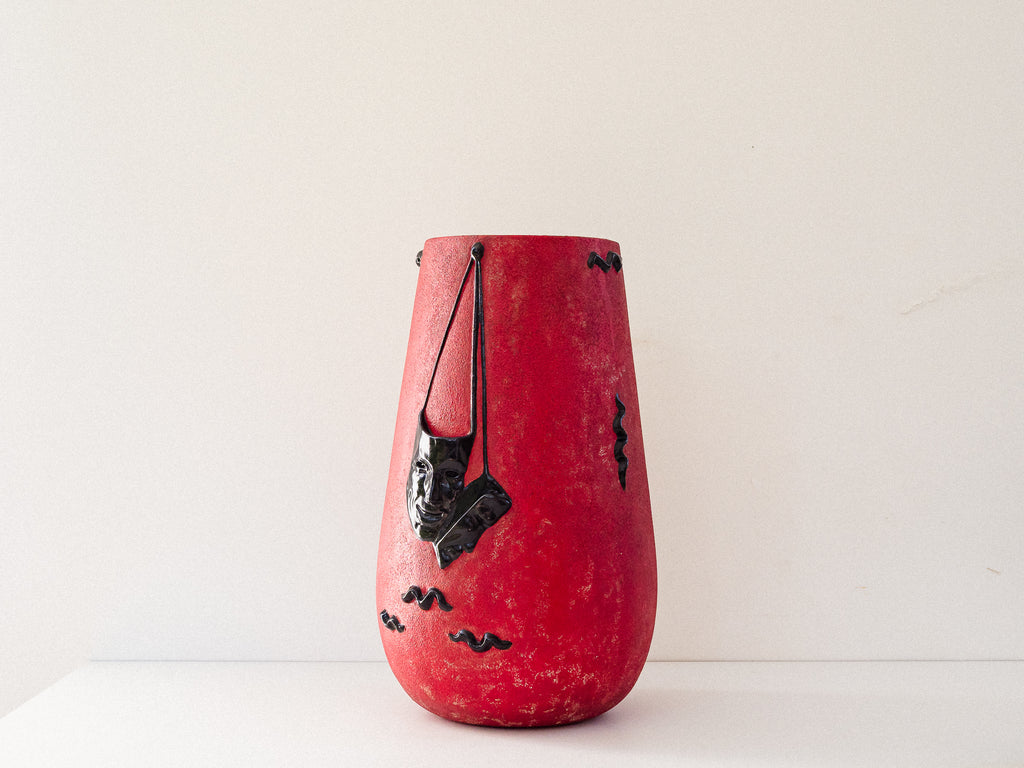 Liceu de Artes e Ofícios | Vaso em Cerâmica Artística Vermelho e Preto
