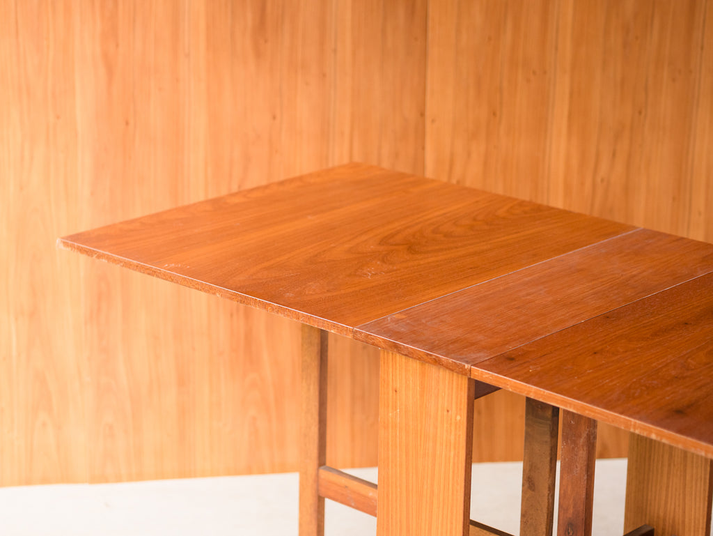 Móveis Gerdau | Mesa Dobrável em Madeira