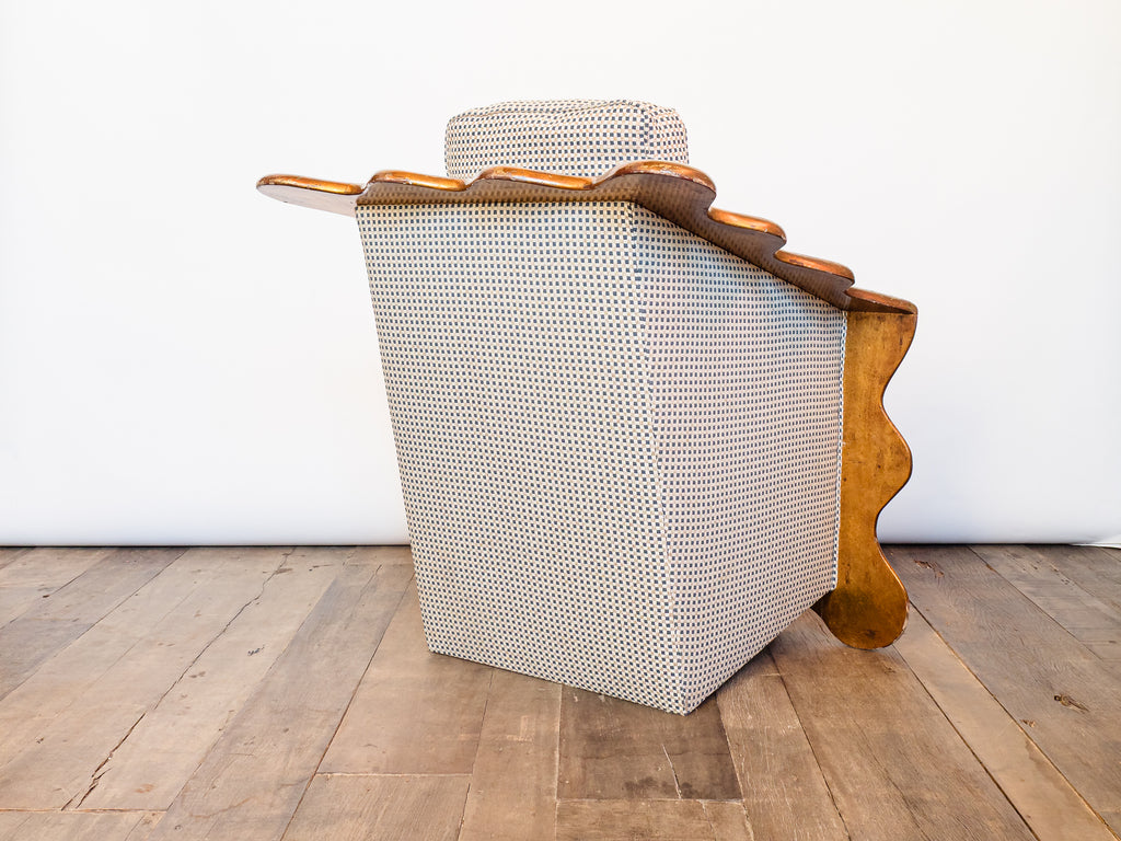 Poltrona Folheada a Ouro