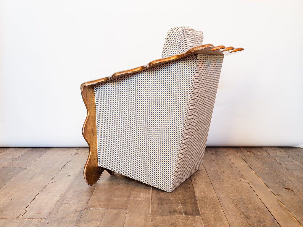 Poltrona Folheada a Ouro