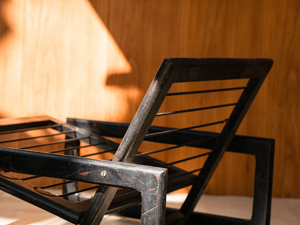 Afra & Tobia Scarpa | Poltrona Carlotta em Madeira Ebanizada