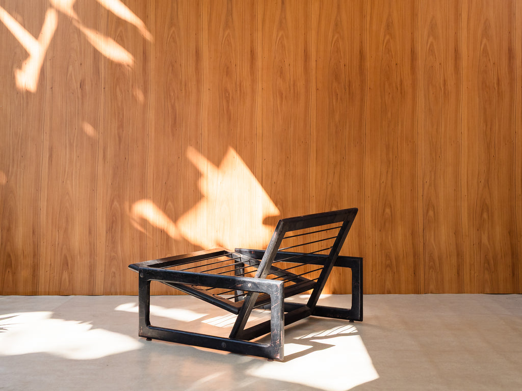 Afra & Tobia Scarpa | Poltrona Carlotta em Madeira Ebanizada