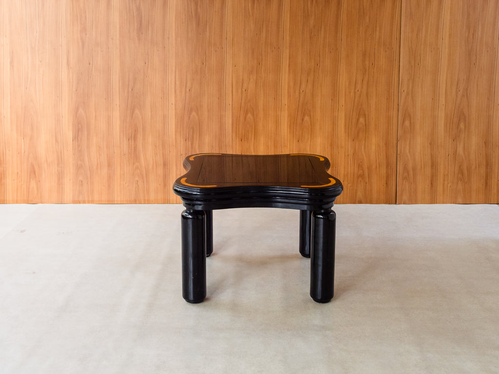 Mesa Laqueada em Preto com Tampo em Vidro