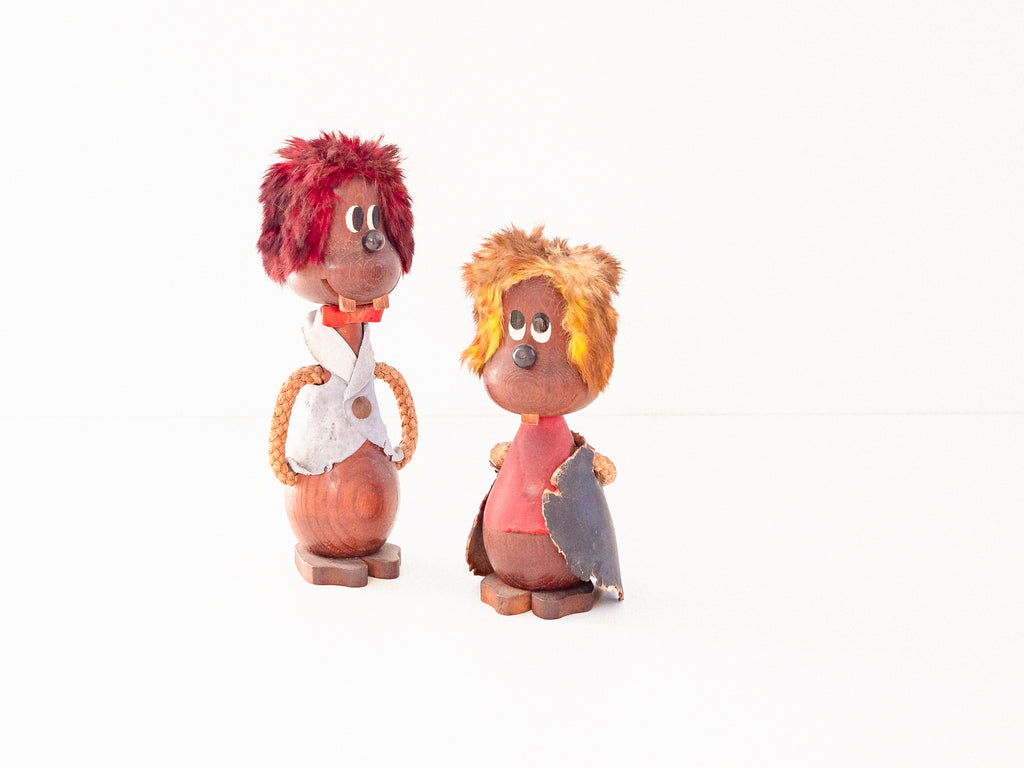 Par de Bonecos Dinamarqueses em Teca
