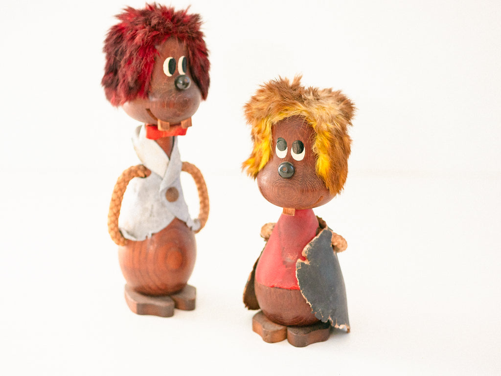 Par de Bonecos Dinamarqueses em Teca