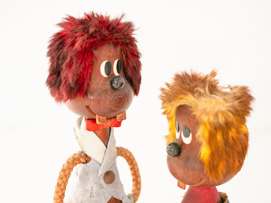 Par de Bonecos Dinamarqueses em Teca