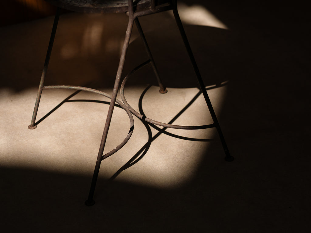 Cadeira de Jardim em Ferro com Espaldar Curvo