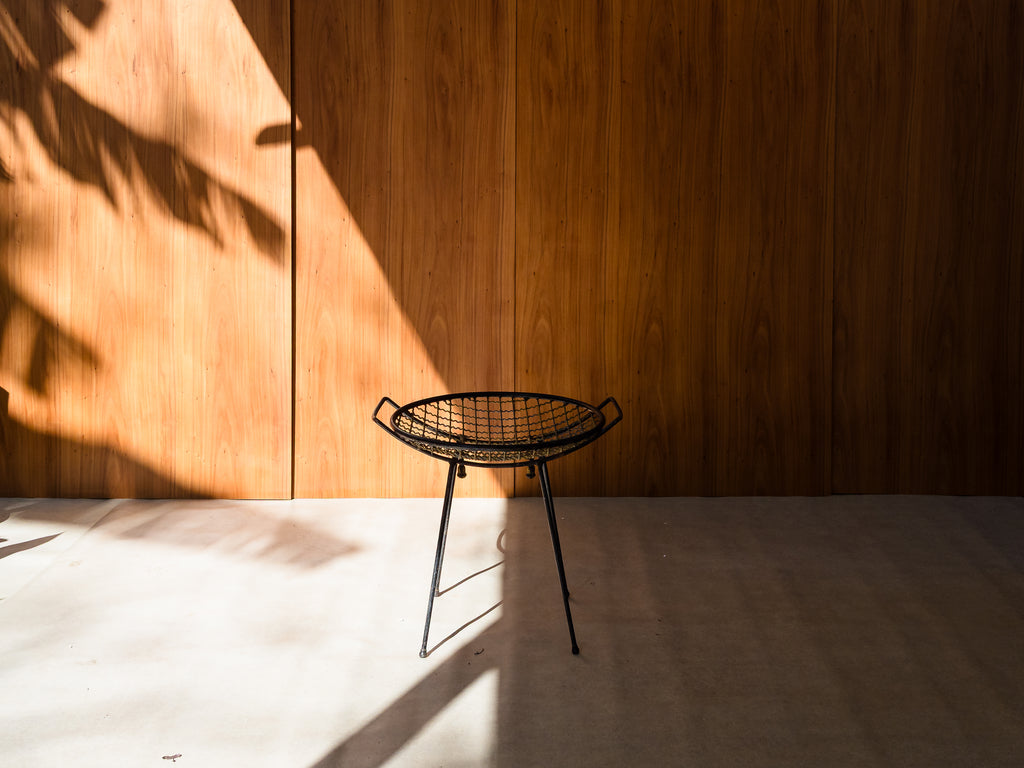 Zanine Caldas | Fruteira de Piso em Ferro