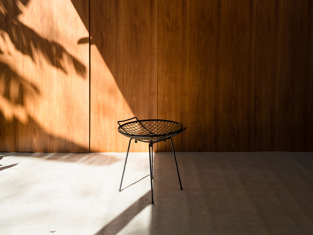 Zanine Caldas | Fruteira de Piso em Ferro