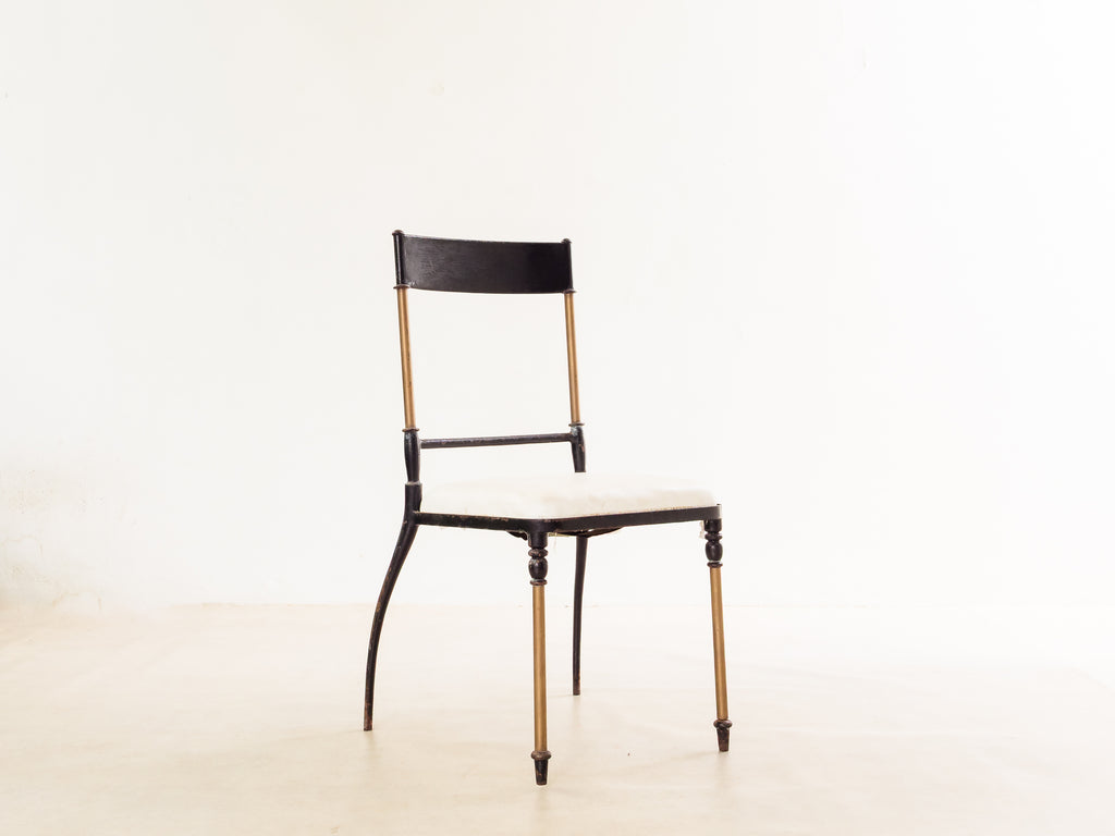 Cadeira em Metal com Assento Estofado Branco