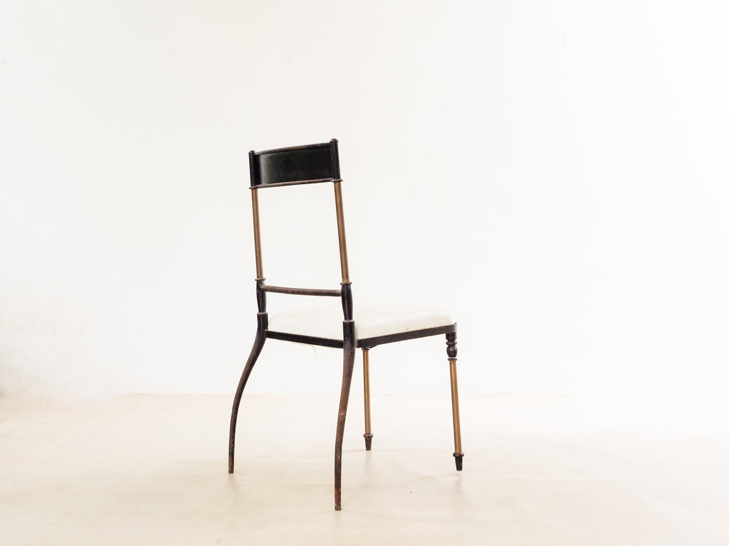 Cadeira em Metal com Assento Estofado Branco