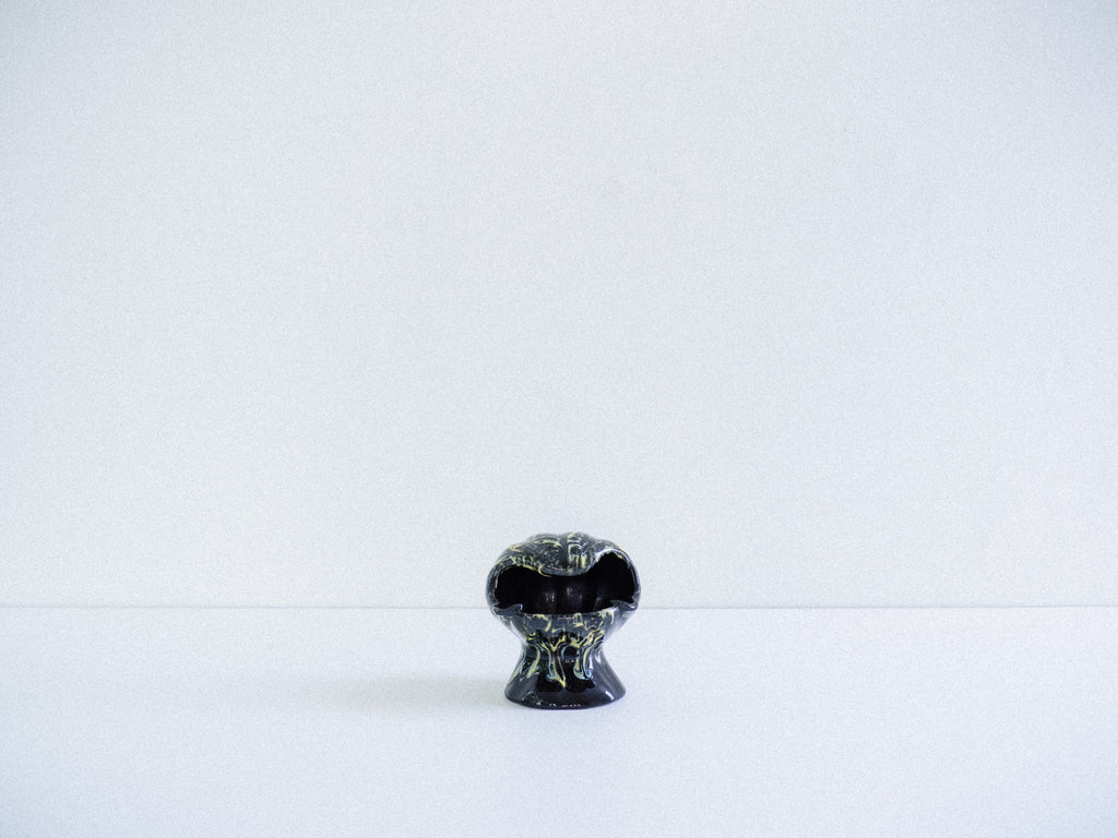 Cinzeiro em Cerâmica Esmaltada