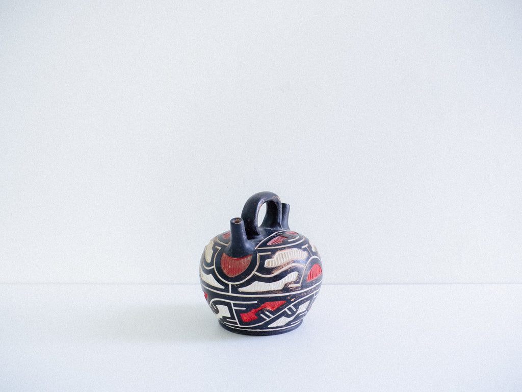 Vaso em Cerâmica Marajoara