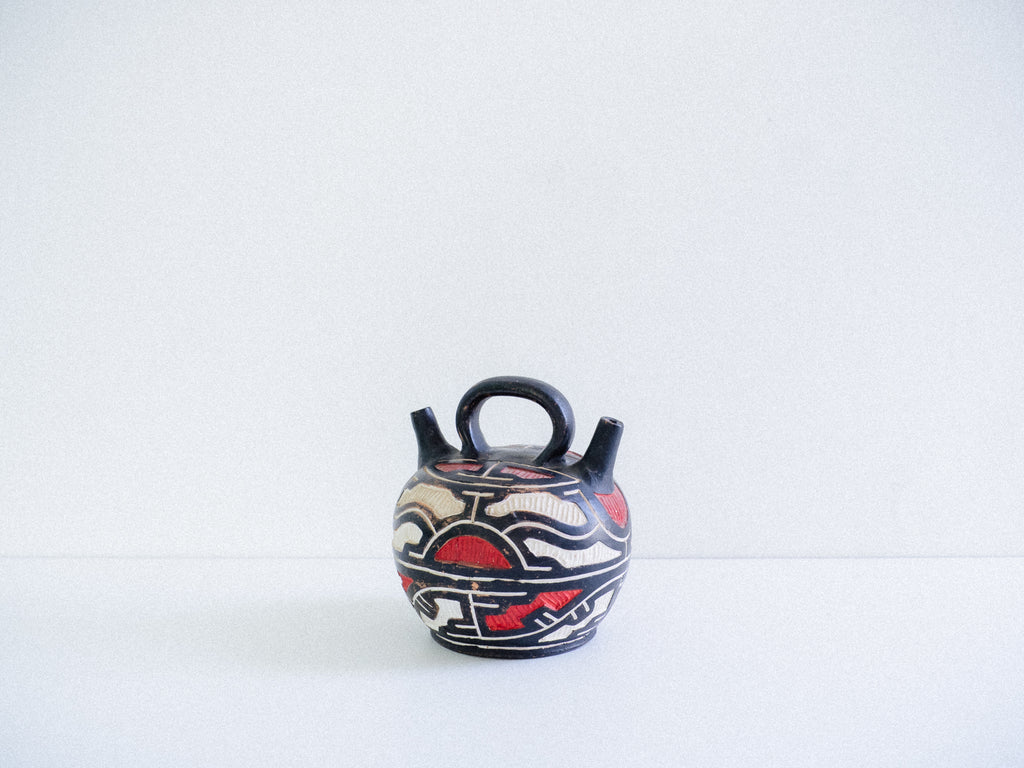 Vaso em Cerâmica Marajoara