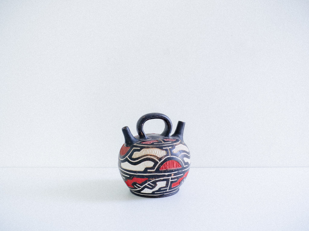 Vaso em Cerâmica Marajoara