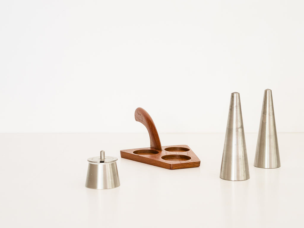 Selangor Pewter | Conjunto para Mesa em Madeira e Pewter