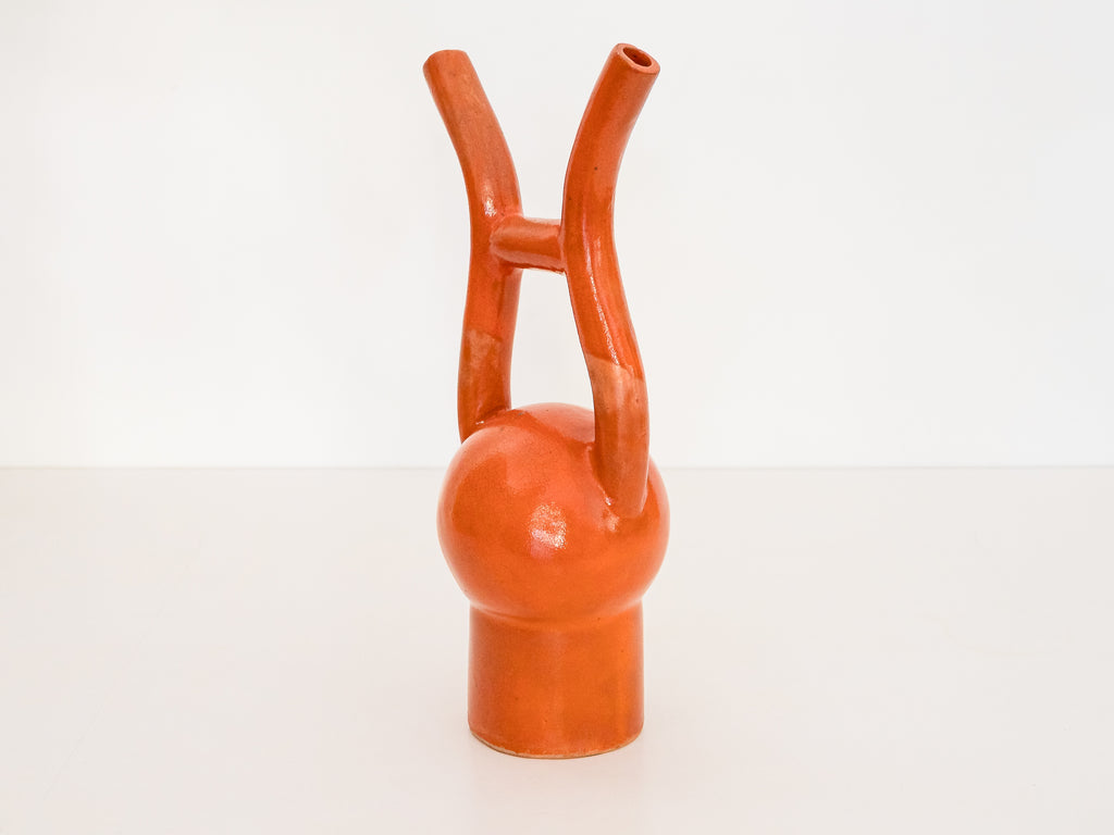 Vaso Escultórico em Cerâmica Laranja