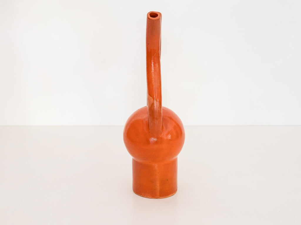 Vaso Escultórico em Cerâmica Laranja