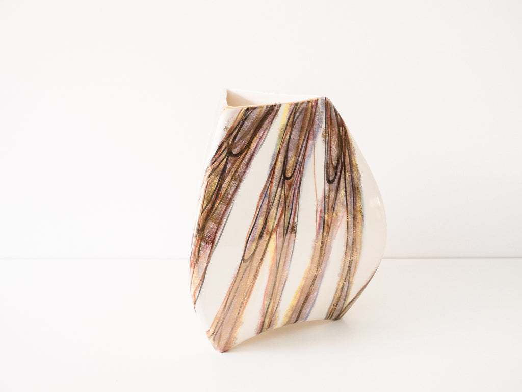 Cerâmica Weiss | Vaso Triangular com Detalhes em Dourado