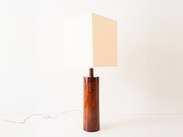 Abajur Cilíndrico em Jacarandá Maciço