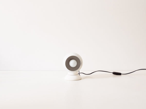 Luminária de Mesa Magnética "Bolinha" Italiana