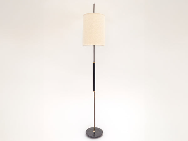 Luminária de Piso em Latão e Detalhes em Preto