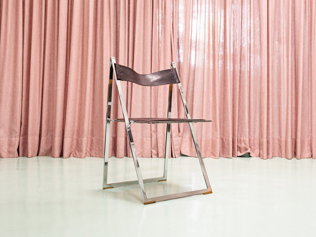 Fontoni & Geraci | Cadeira Dobrável “Elios” em Metal e Couro