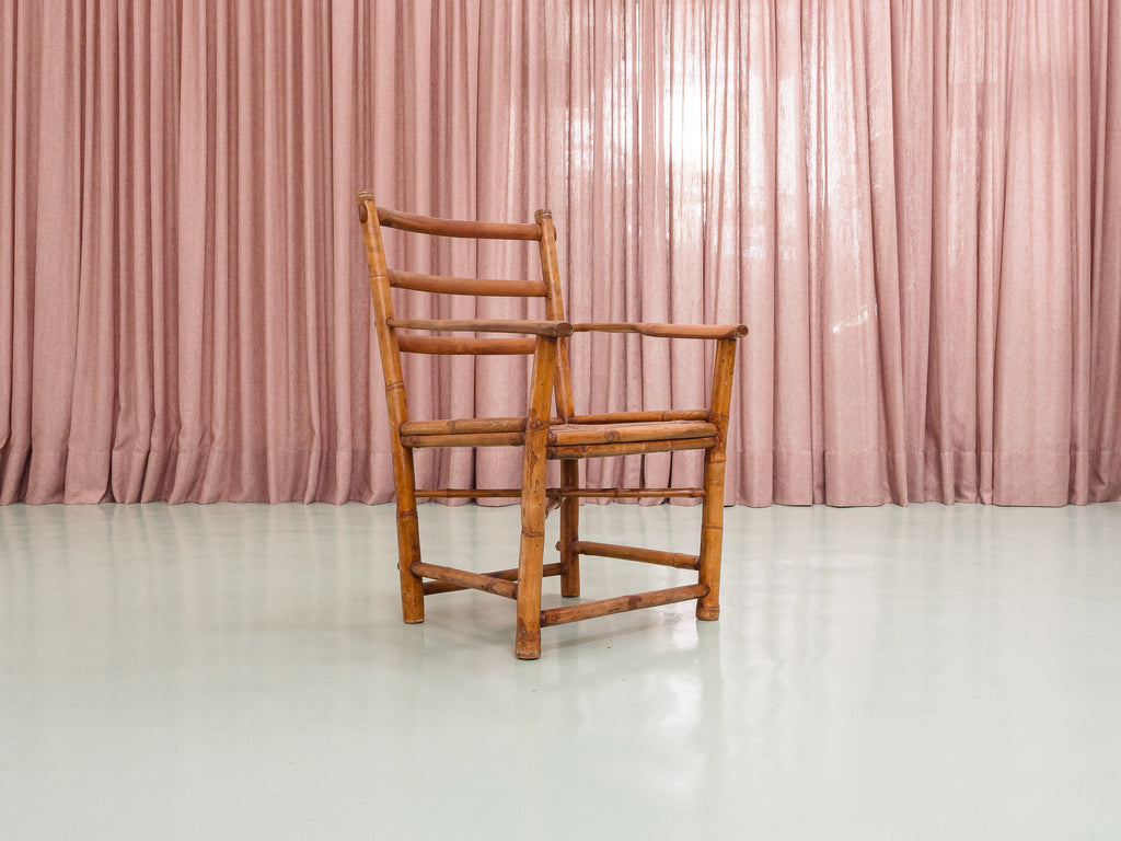 Cadeira em Bambu com Braços
